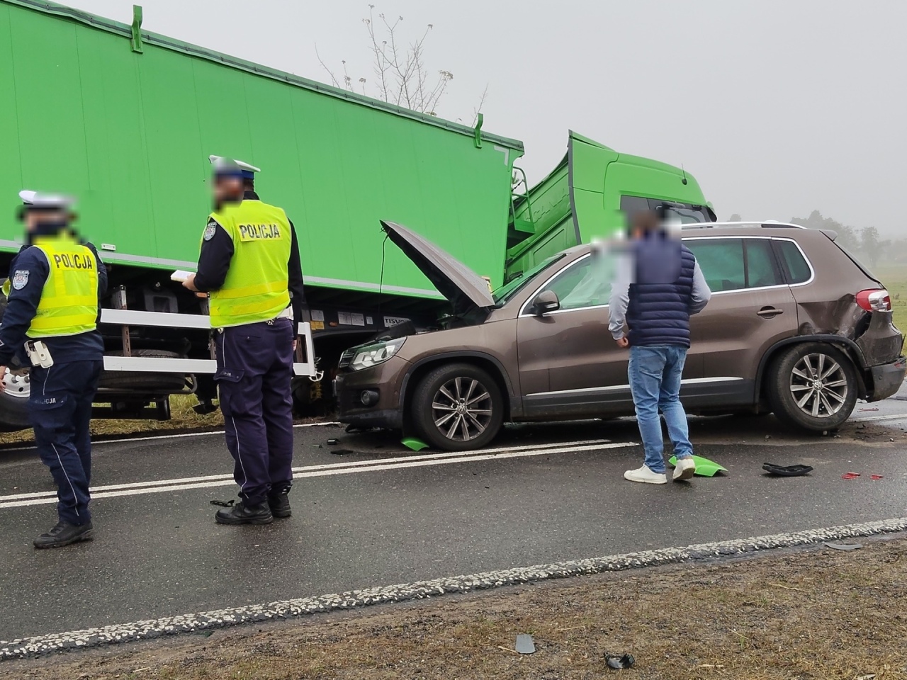 Wypadek w Dylewie [29.10.2026] - zdjęcie #7 - eOstroleka.pl