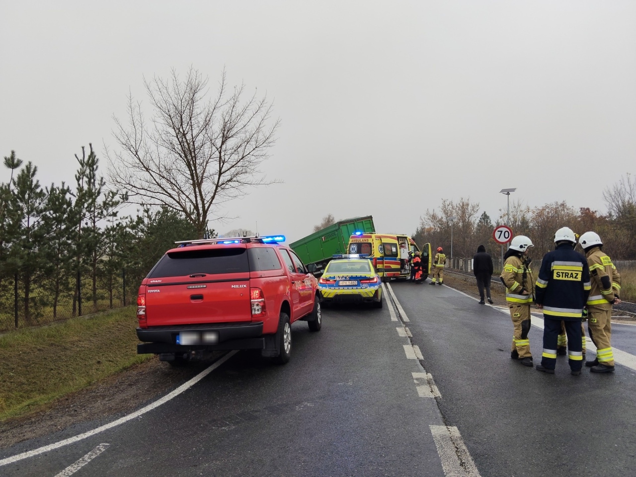 Wypadek w Dylewie [29.10.2026] - zdjęcie #12 - eOstroleka.pl