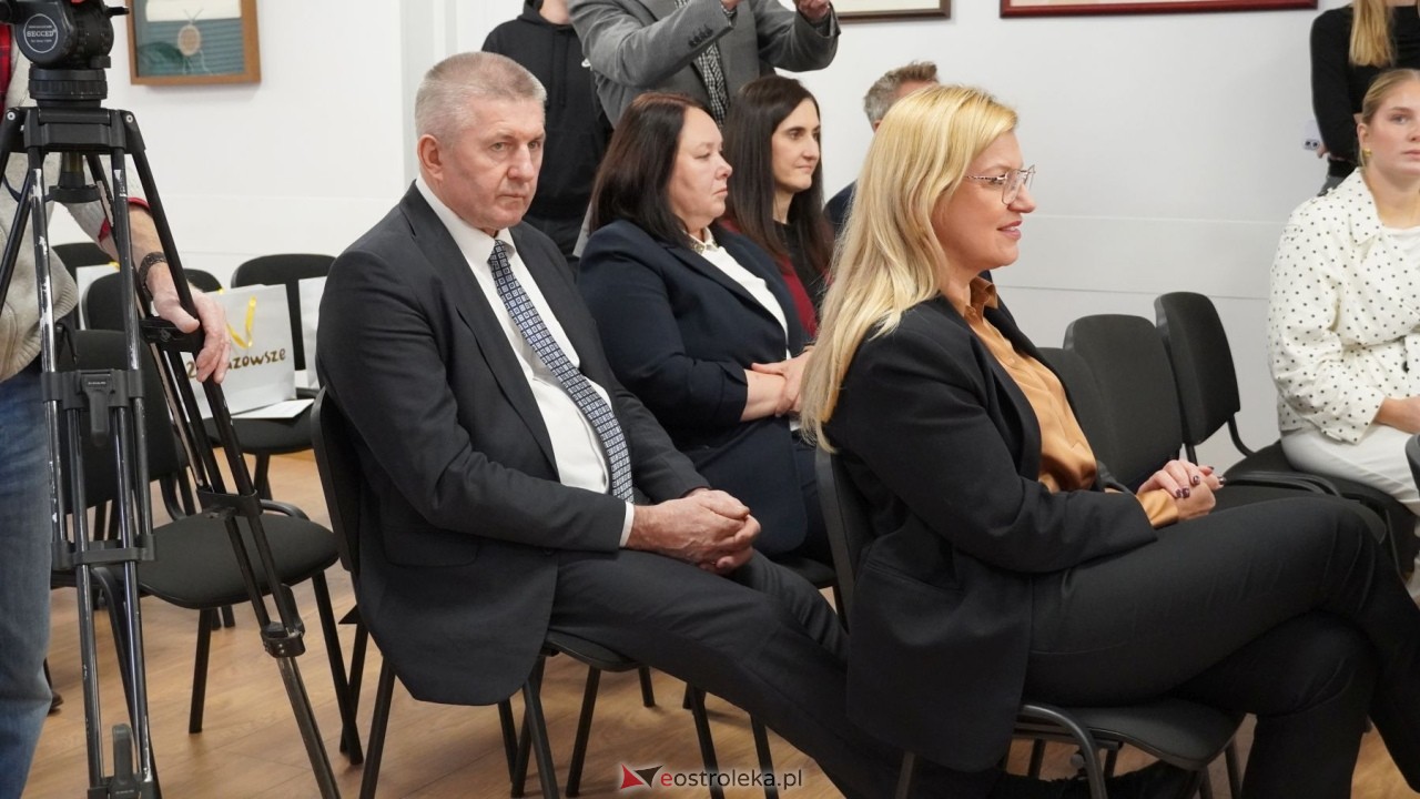 Konferencja prasowa podsumowującą programy wsparcia Samorządu Województwa Mazowieckiego [30.10.2026] - zdjęcie #20 - eOstroleka.pl
