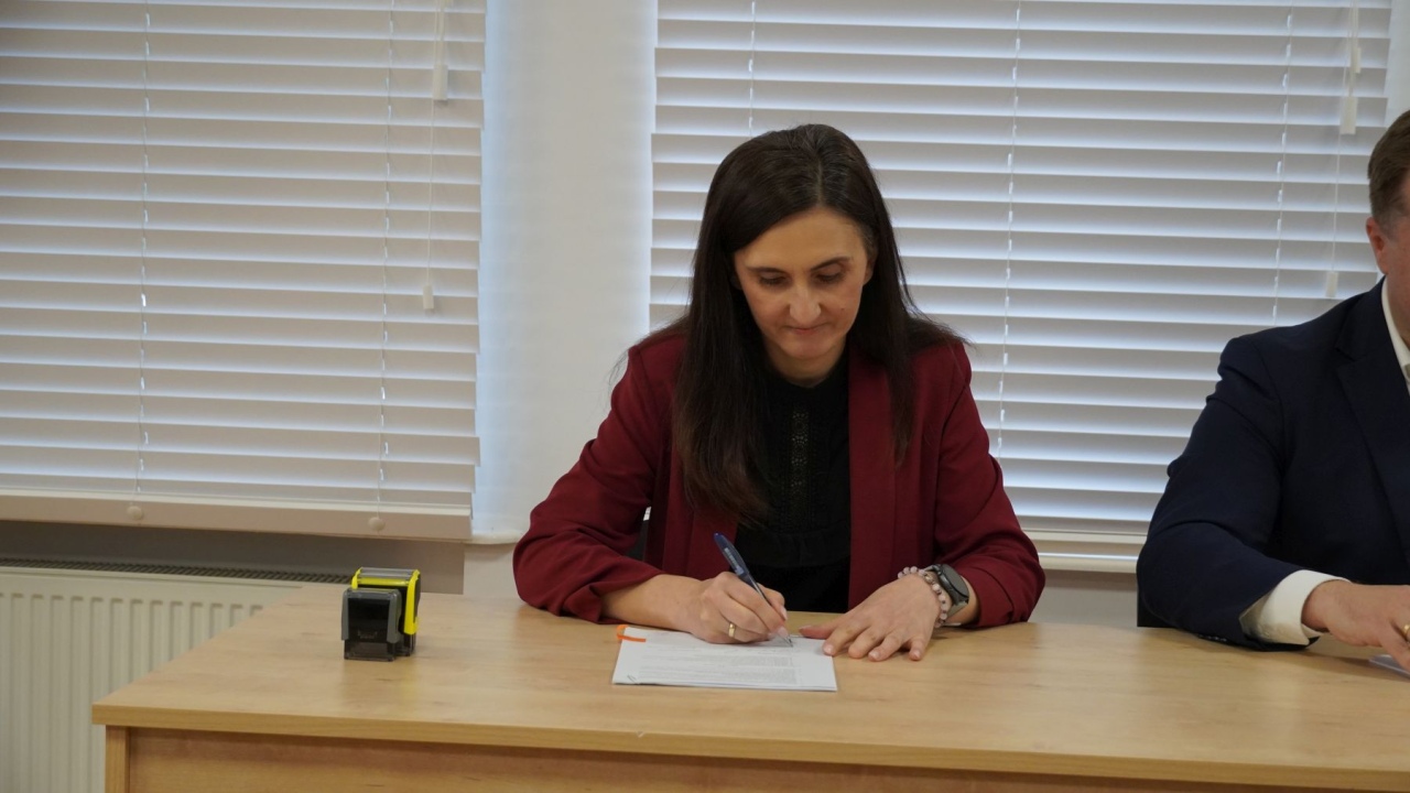 Podpisanie umów w ramach programu Fundusze Europejskie dla Mazowsza 2021–2027 [30.10.2026] - zdjęcie #67 - eOstroleka.pl