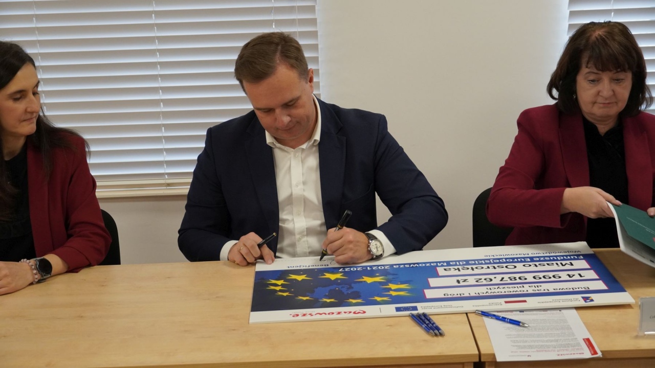 Podpisanie umów w ramach programu Fundusze Europejskie dla Mazowsza 2021–2027 [30.10.2026] - zdjęcie #63 - eOstroleka.pl