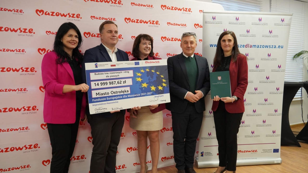 Podpisanie umów w ramach programu Fundusze Europejskie dla Mazowsza 2021–2027 [30.10.2026] - zdjęcie #56 - eOstroleka.pl