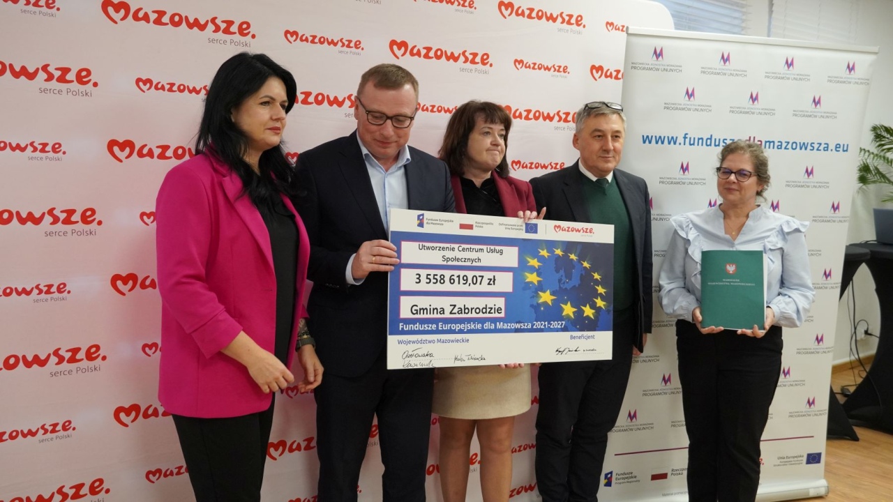 Podpisanie umów w ramach programu Fundusze Europejskie dla Mazowsza 2021–2027 [30.10.2026] - zdjęcie #43 - eOstroleka.pl