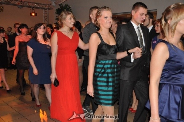 Studniówka 2012: Bal maturalny uczniów 1 LO [14.I.2012]  - zdjęcie #155 - eOstroleka.pl