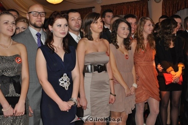 Studniówka 2012: Bal maturalny uczniów 1 LO [14.I.2012]  - zdjęcie #143 - eOstroleka.pl