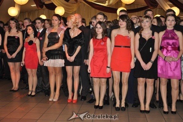 Studniówka 2012: Bal maturalny uczniów 1 LO [14.I.2012]  - zdjęcie #130 - eOstroleka.pl