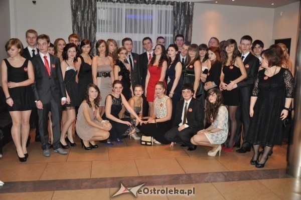 Studniówka 2012: Bal maturalny uczniów 1 LO [14.I.2012]  - zdjęcie #87 - eOstroleka.pl