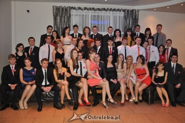Studniówka 2012: Bal maturalny uczniów 1 LO [14.I.2012]  - zdjęcie #66 - eOstroleka.pl