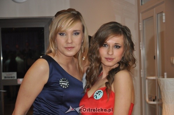 Studniówka 2012: Bal maturalny uczniów 1 LO [14.I.2012]  - zdjęcie #39 - eOstroleka.pl