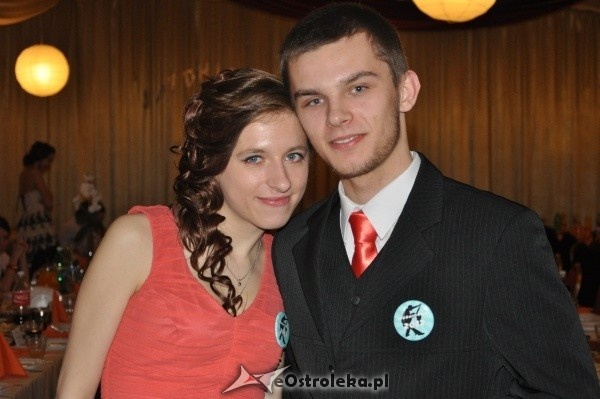 Studniówka 2012: Bal maturalny uczniów 1 LO [14.I.2012]  - zdjęcie #36 - eOstroleka.pl