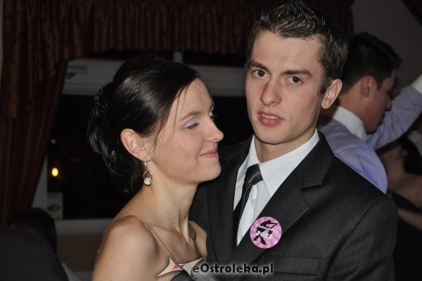 Studniówka 2012: Bal maturalny uczniów 1 LO [14.I.2012]  - zdjęcie #35 - eOstroleka.pl