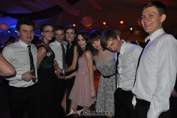 Studniówka 2012: Bal maturalny uczniów 1 LO [14.I.2012]  - zdjęcie #20 - eOstroleka.pl
