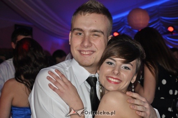 Studniówka 2012: Bal maturalny uczniów 1 LO [14.I.2012]  - zdjęcie #18 - eOstroleka.pl