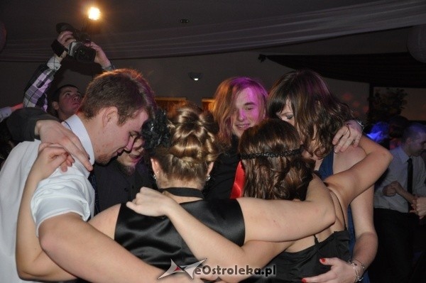 Studniówka 2012: Bal maturalny uczniów 1 LO [14.I.2012]  - zdjęcie #16 - eOstroleka.pl