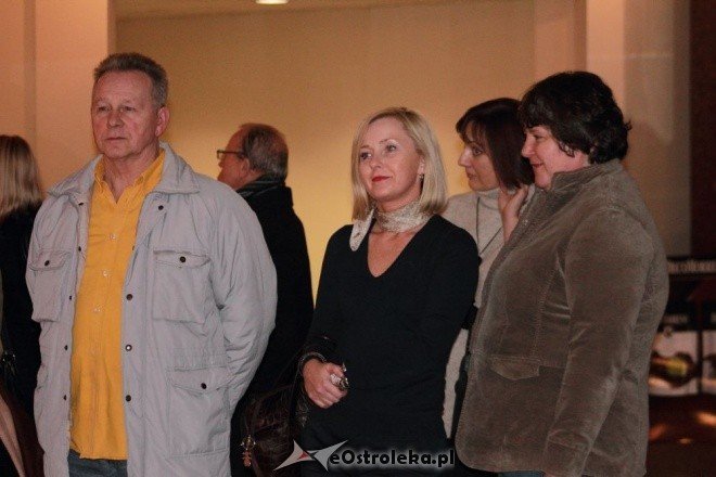 Wernisaż wystawy Paryskie kuplety w OCK [13.I.2012]  - zdjęcie #9 - eOstroleka.pl