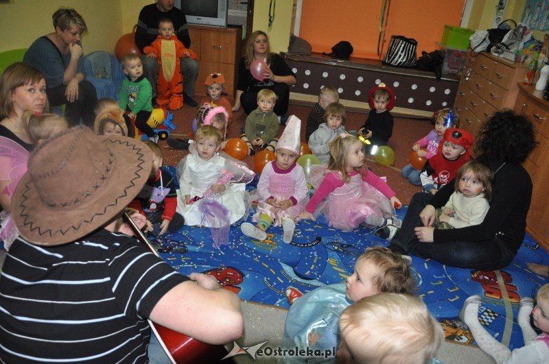 Bal karnawałowy w żłobku Jaś i Małgosia [17.I.2012] - zdjęcie #27 - eOstroleka.pl