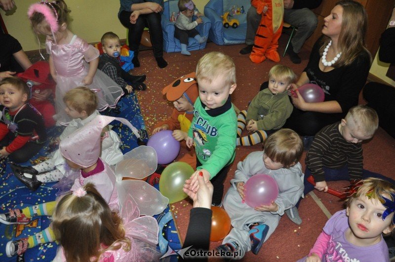 Bal karnawałowy w żłobku Jaś i Małgosia [17.I.2012] - zdjęcie #21 - eOstroleka.pl