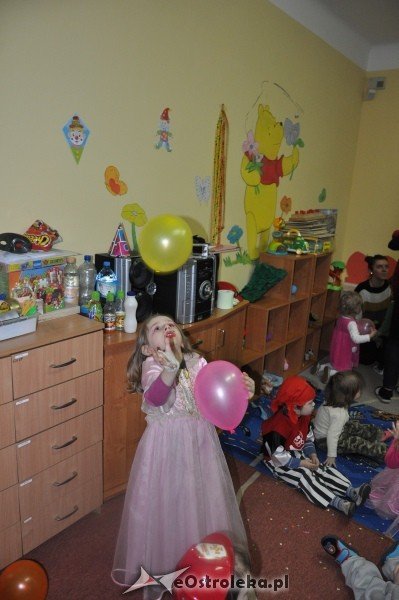 Bal karnawałowy w żłobku Jaś i Małgosia [17.I.2012] - zdjęcie #15 - eOstroleka.pl
