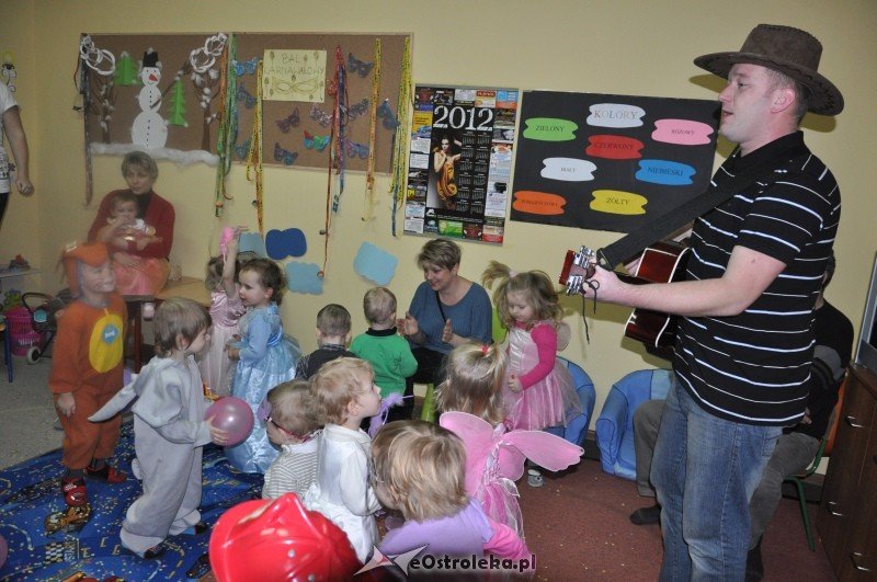 Bal karnawałowy w żłobku Jaś i Małgosia [17.I.2012] - zdjęcie #10 - eOstroleka.pl