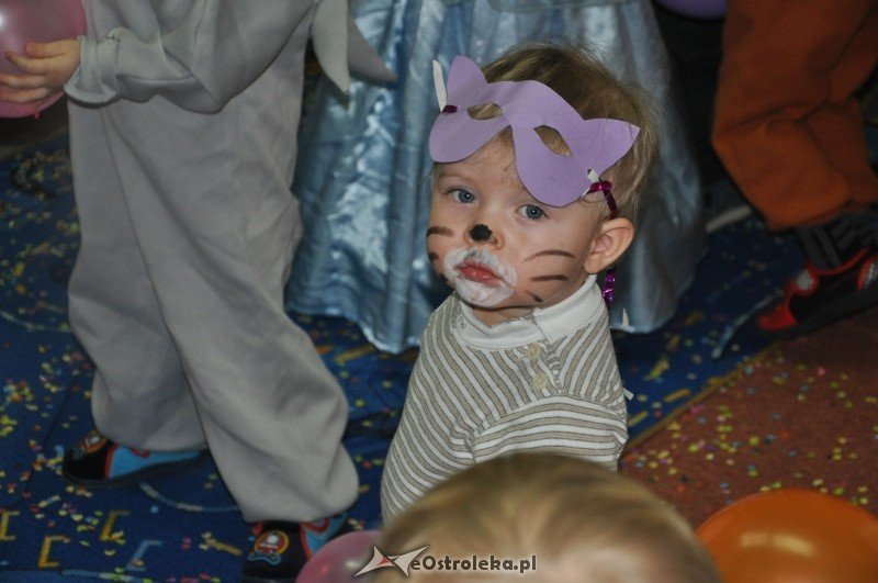 Bal karnawałowy w żłobku Jaś i Małgosia [17.I.2012] - zdjęcie #9 - eOstroleka.pl