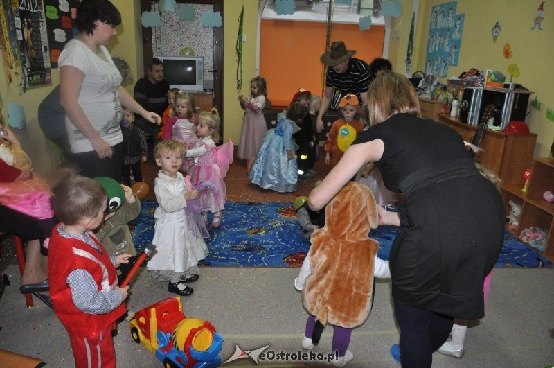 Bal karnawałowy w żłobku Jaś i Małgosia [17.I.2012] - zdjęcie #6 - eOstroleka.pl