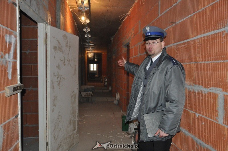Komendant policji obejrzał nowy gabinet [18 I 2012] - zdjęcie #5 - eOstroleka.pl