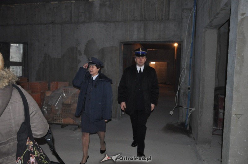 Komendant policji obejrzał nowy gabinet [18 I 2012] - zdjęcie #6 - eOstroleka.pl