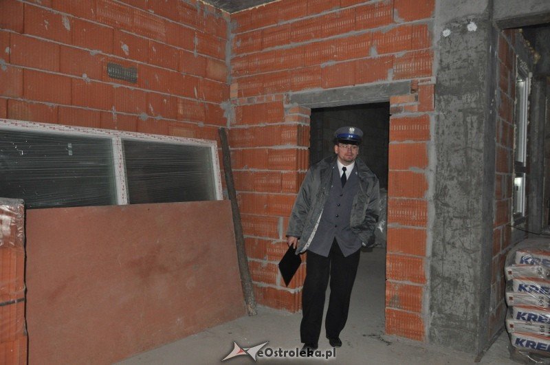 Komendant policji obejrzał nowy gabinet [18 I 2012] - zdjęcie #7 - eOstroleka.pl