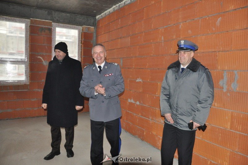 Komendant policji obejrzał nowy gabinet [18 I 2012] - zdjęcie #11 - eOstroleka.pl
