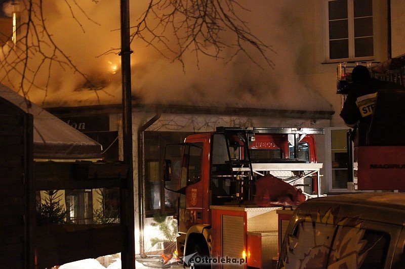Pożar w Avalonie [2.2.2012] - zdjęcie #5 - eOstroleka.pl