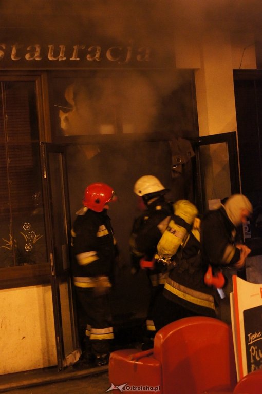 Pożar w Avalonie [2.2.2012] - zdjęcie #8 - eOstroleka.pl