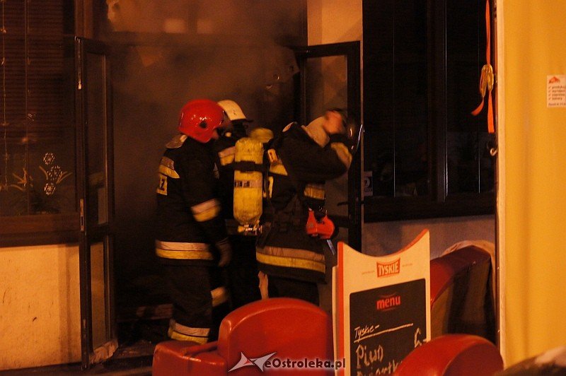 Pożar w Avalonie [2.2.2012] - zdjęcie #9 - eOstroleka.pl