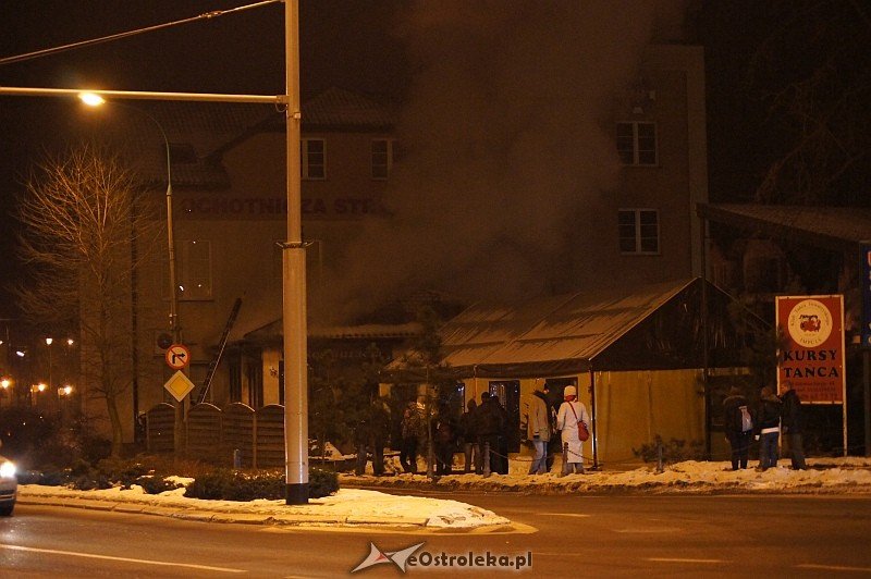 Pożar w Avalonie [2.2.2012] - zdjęcie #15 - eOstroleka.pl