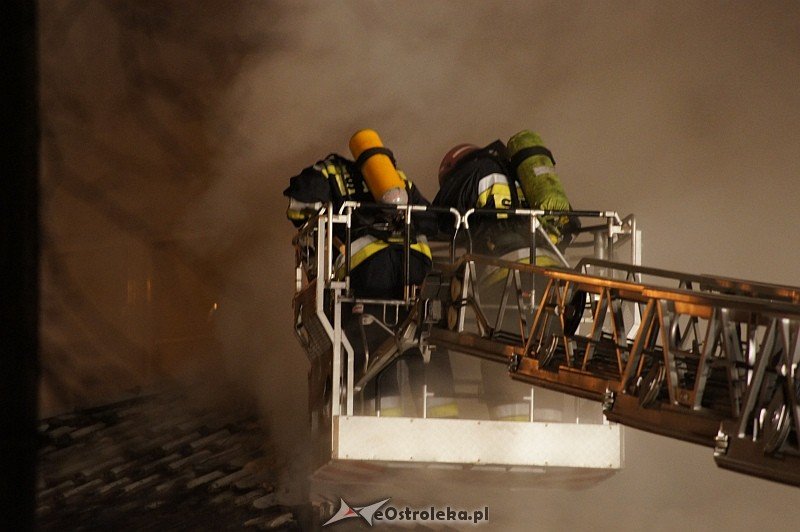 Pożar w Avalonie [2.2.2012] - zdjęcie #31 - eOstroleka.pl