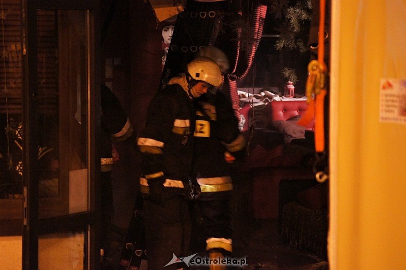 Pożar w Avalonie [2.2.2012] - zdjęcie #39 - eOstroleka.pl