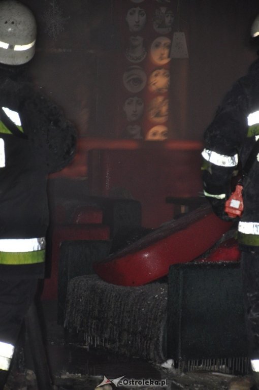 Pożar w Avalonie [2.2.2012] - zdjęcie #12 - eOstroleka.pl