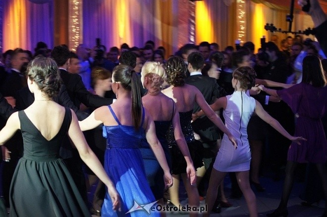 Studniówka II LO [04.II.2012] - zdjęcie #199 - eOstroleka.pl