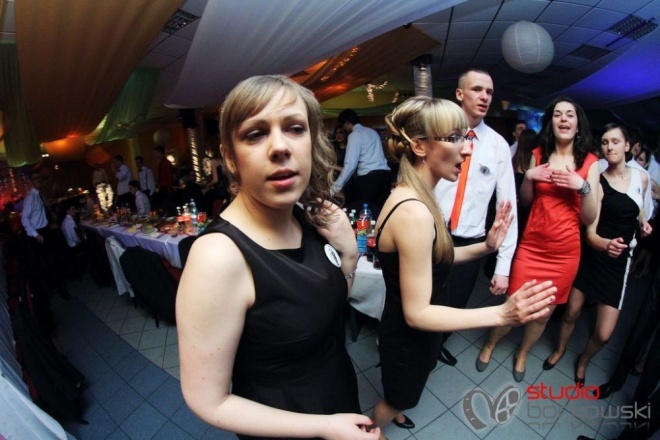Studniówka II LO [04.II.2012] - zdjęcie #79 - eOstroleka.pl