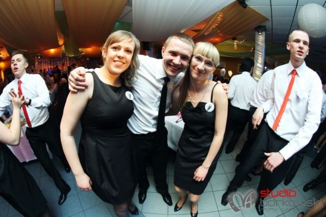 Studniówka II LO [04.II.2012] - zdjęcie #64 - eOstroleka.pl