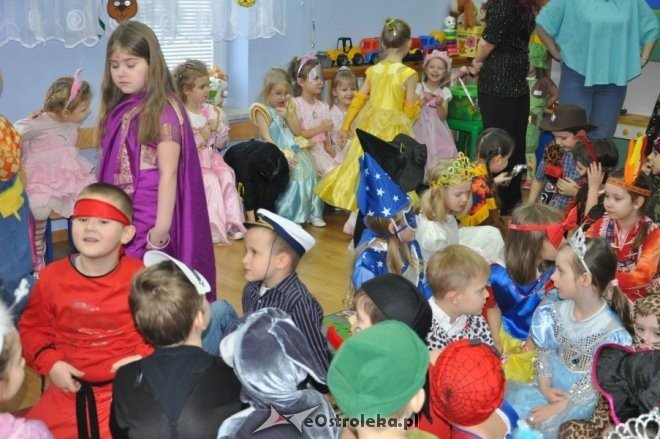 Bal karnawałowy w Przedszkolu Miejskim nr 1 [10.II.2012] - zdjęcie #25 - eOstroleka.pl