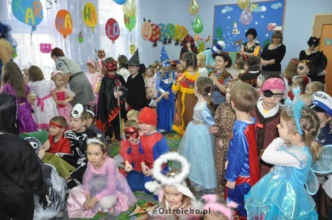 Bal karnawałowy w Przedszkolu Miejskim nr 1 [10.II.2012] - zdjęcie #19 - eOstroleka.pl
