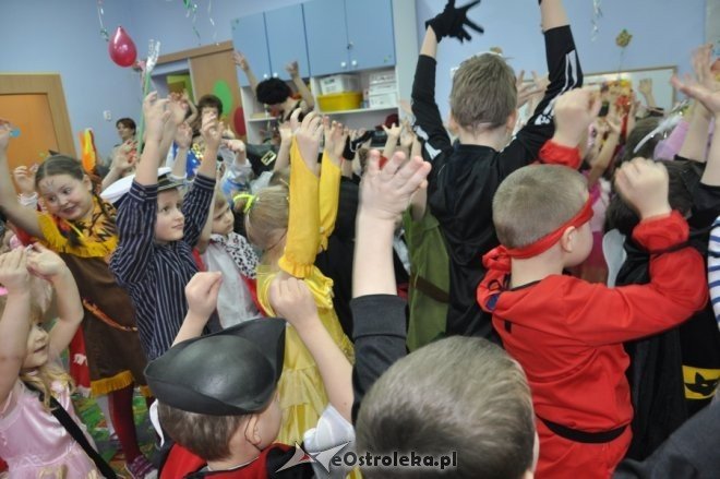 Bal karnawałowy w Przedszkolu Miejskim nr 1 [10.II.2012] - zdjęcie #13 - eOstroleka.pl