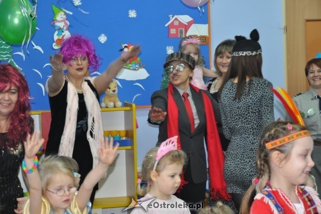 Bal karnawałowy w Przedszkolu Miejskim nr 1 [10.II.2012] - zdjęcie #9 - eOstroleka.pl