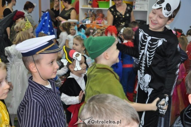 Bal karnawałowy w Przedszkolu Miejskim nr 1 [10.II.2012] - zdjęcie #8 - eOstroleka.pl