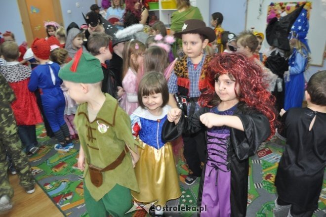 Bal karnawałowy w Przedszkolu Miejskim nr 1 [10.II.2012] - zdjęcie #1 - eOstroleka.pl