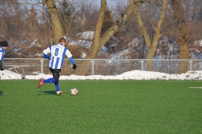 Mecz sparingowy: Korona HiD – MKS Węgrów [11.02.2012] - zdjęcie #14 - eOstroleka.pl