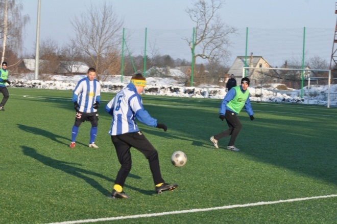 Mecz sparingowy: Korona HiD – MKS Węgrów [11.02.2012] - zdjęcie #11 - eOstroleka.pl