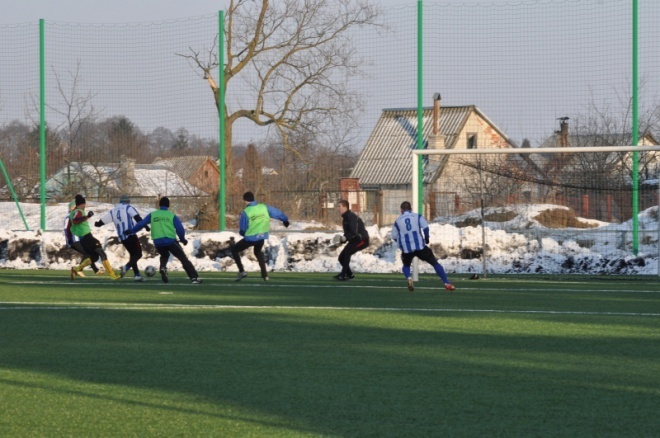 Mecz sparingowy: Korona HiD – MKS Węgrów [11.02.2012] - zdjęcie #5 - eOstroleka.pl