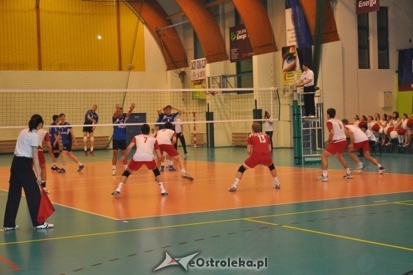 Siatkówka, I Liga: Pekpol Ostrołęka – Rajbud GTPS Gorzów Wielkopolski 3:1 [11.02.2012] - zdjęcie #35 - eOstroleka.pl