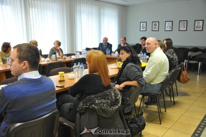 Konferencja Skuteczność na rynku pracy to kompetencje zawodowe, język obcy i przedsiębiorczość [13.II.2012] - zdjęcie #17 - eOstroleka.pl